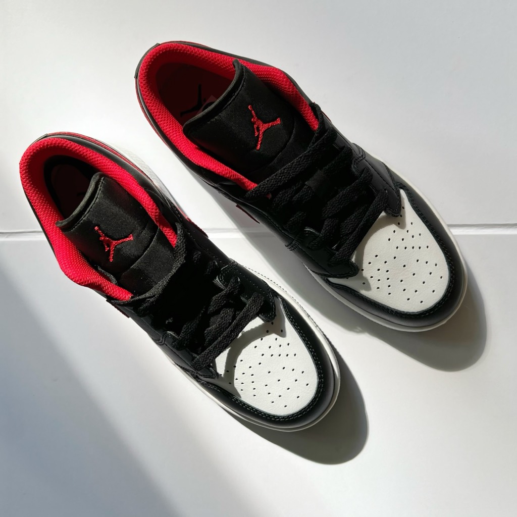 Jordan 1 LOW Black Fire Red 553558 063