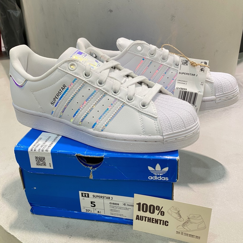 Superstar White Hologram GV8899