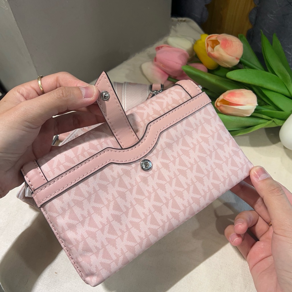 Túi Michael Kors Jet Set Small Signature Logo Print Woven Smartphone Crossbody Bag Smokey Rose 32S5SJ6C1C