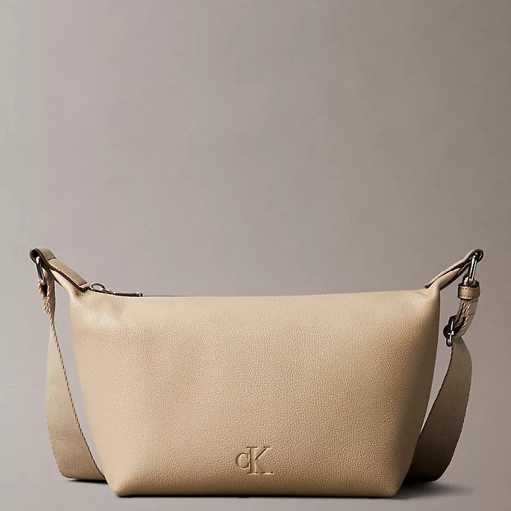 Túi Calvin Klein Ultralight Shoulder Bag Beige 4K3131G 230