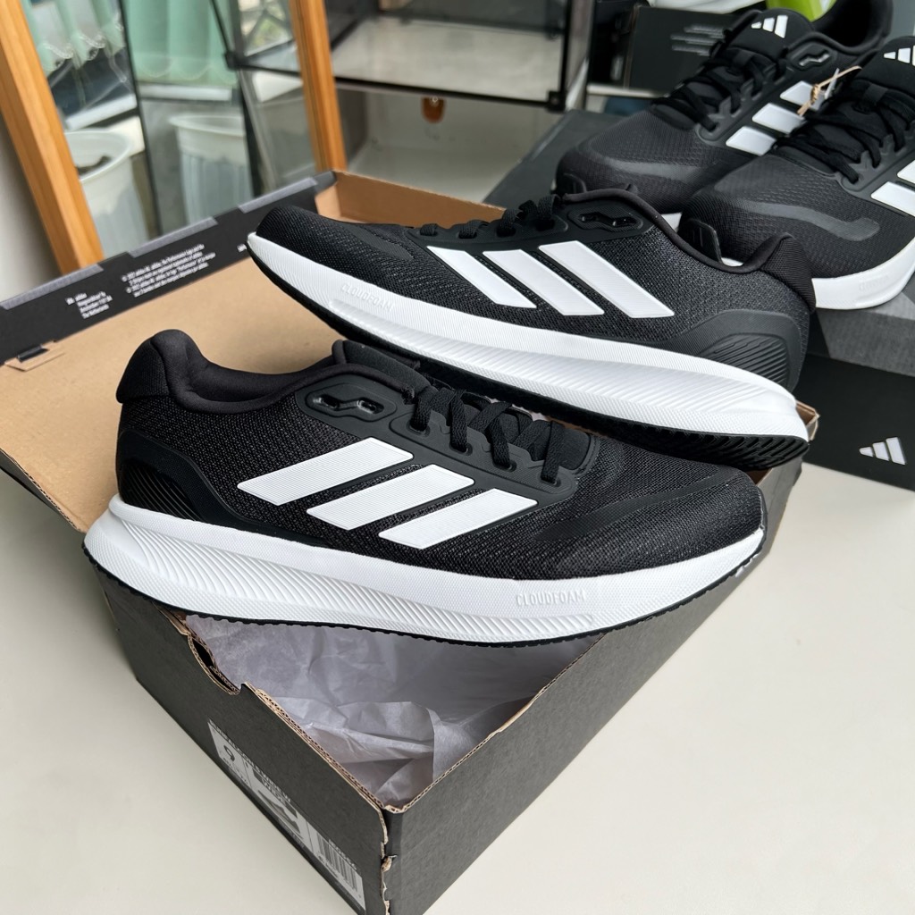 Runfalcon 5 Wide Black White IE0556