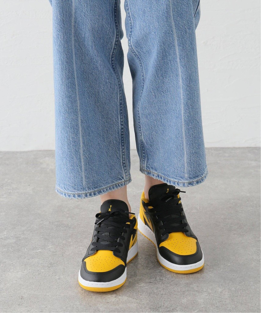 Jordan 1 Low Black Yellow 553560 072