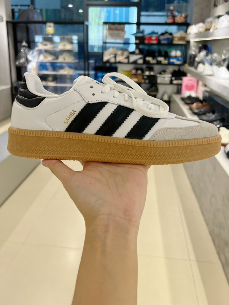 Samba XLG White Black Gum IE1377