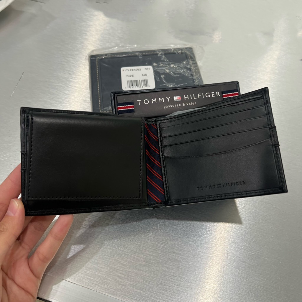 Ví Tommy Hilfiger Leather Credit Card Wallet Ranger Bifold Black 31TL22X062