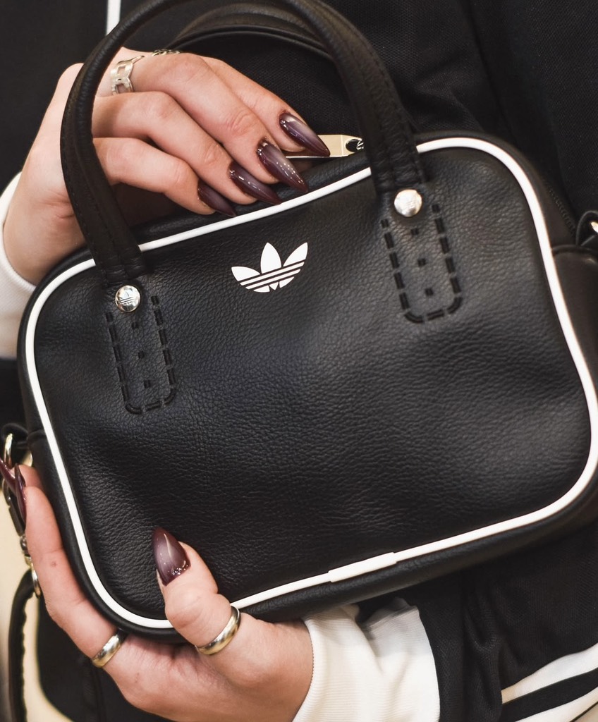 Túi adidas London Adicolor SB Black JX7872