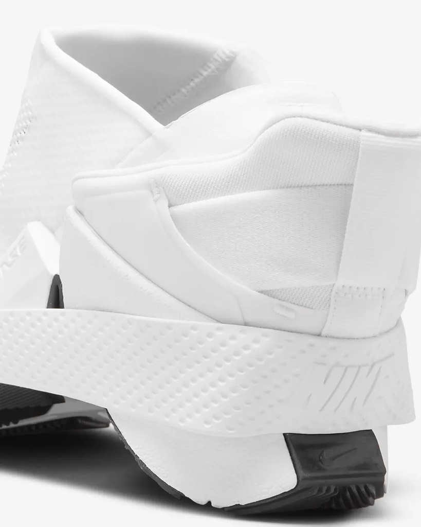 NIKE Go FlyEase White DR5540 102