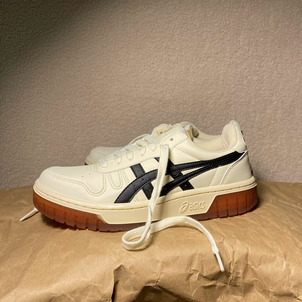 ASICS Court MZ Cream Black Gum 1203A127 750