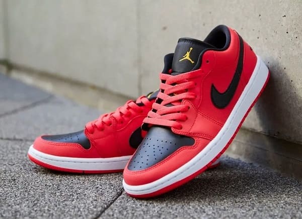 Jordan 1 LOW Siren Red DC0774 600