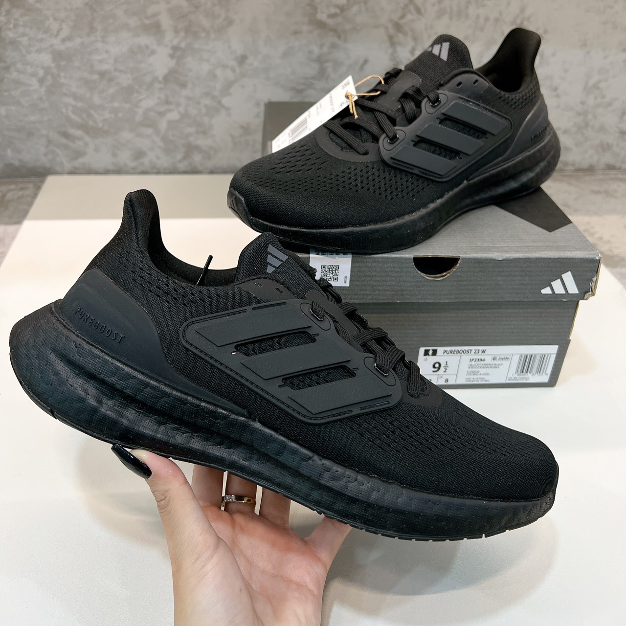 Pureboost 23 All Black IF2394
