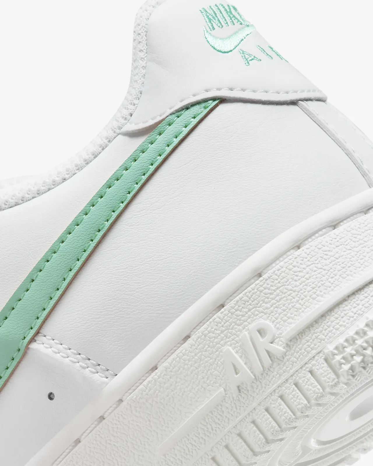 Air Force 1 ‘Summit White Emerald Rise’ DV7762 104