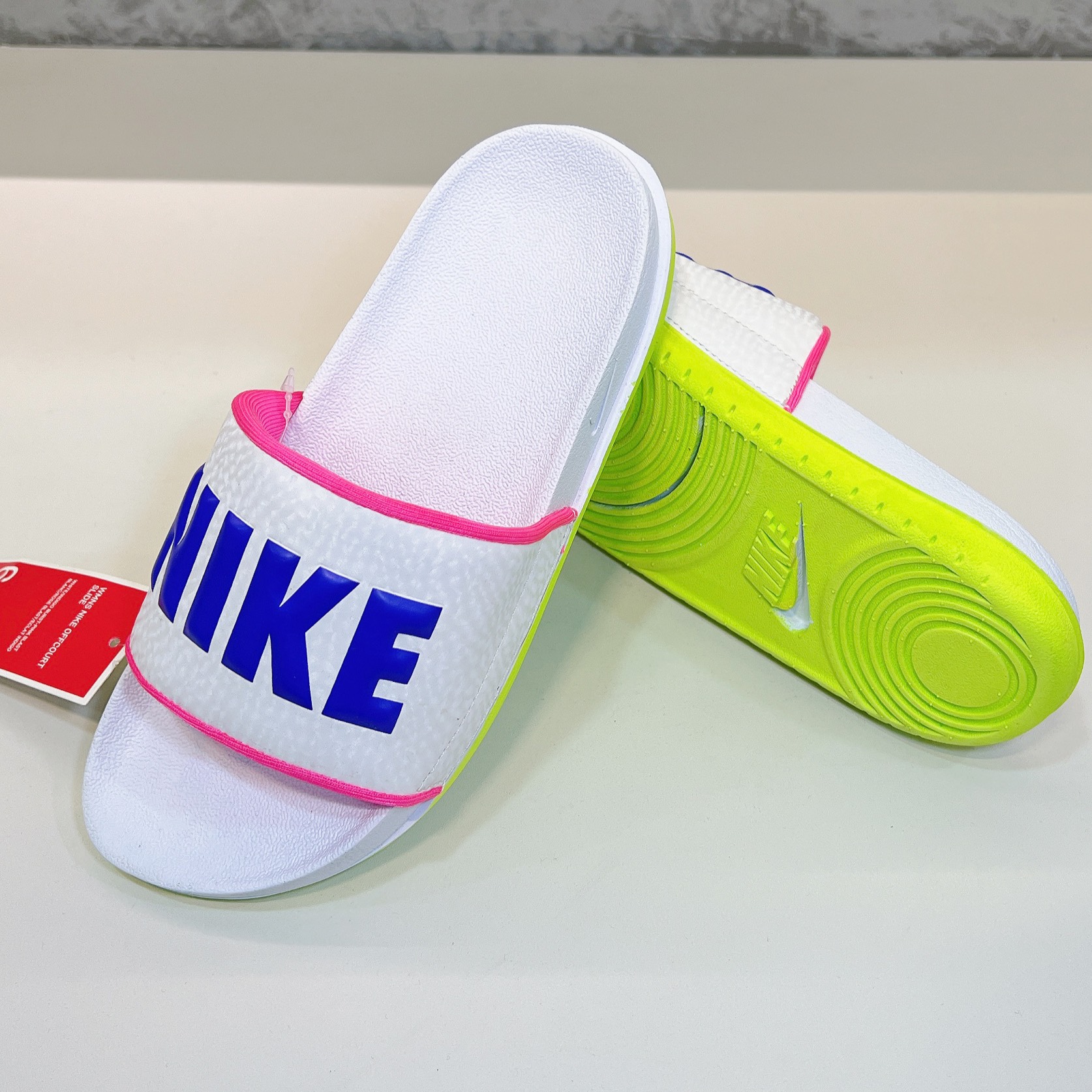 Dép Nike Offcourt white/hot pink/green BQ4632 102