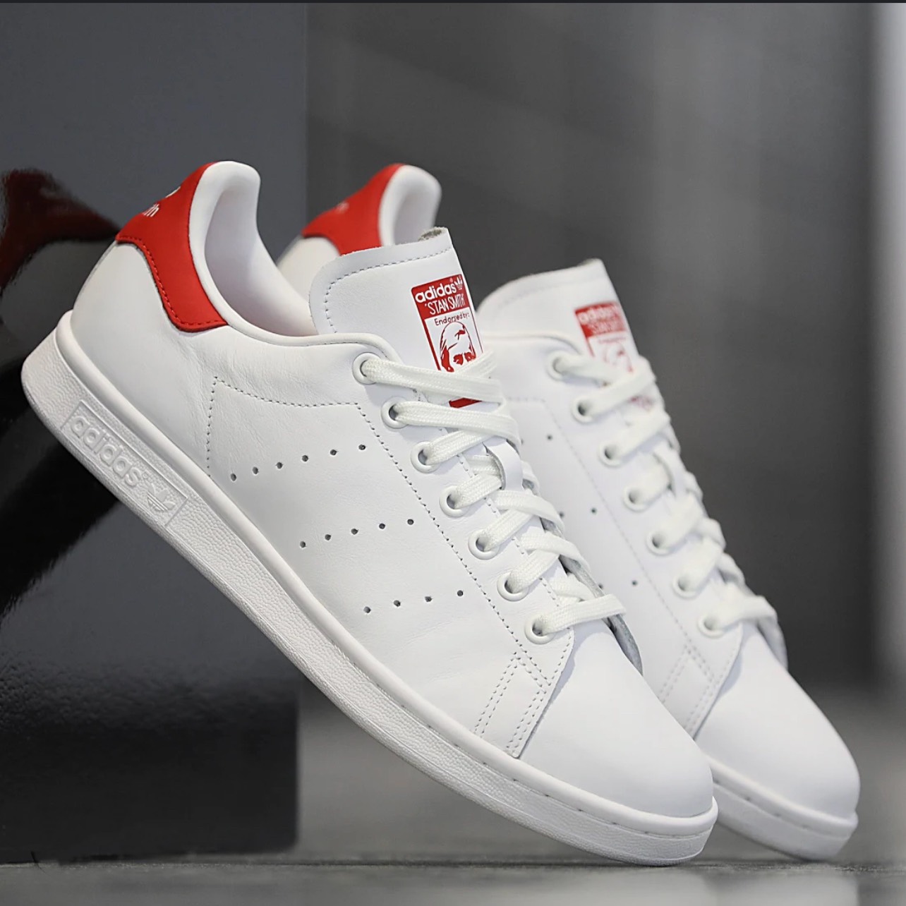 Stan Smith Trắng Gót Đỏ EF4334