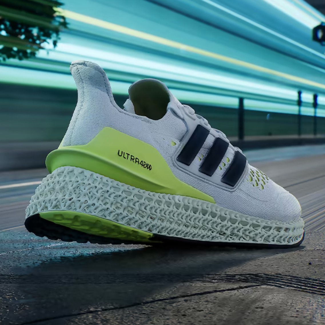 Ultra4D FWD White Solar Yellow GZ6941