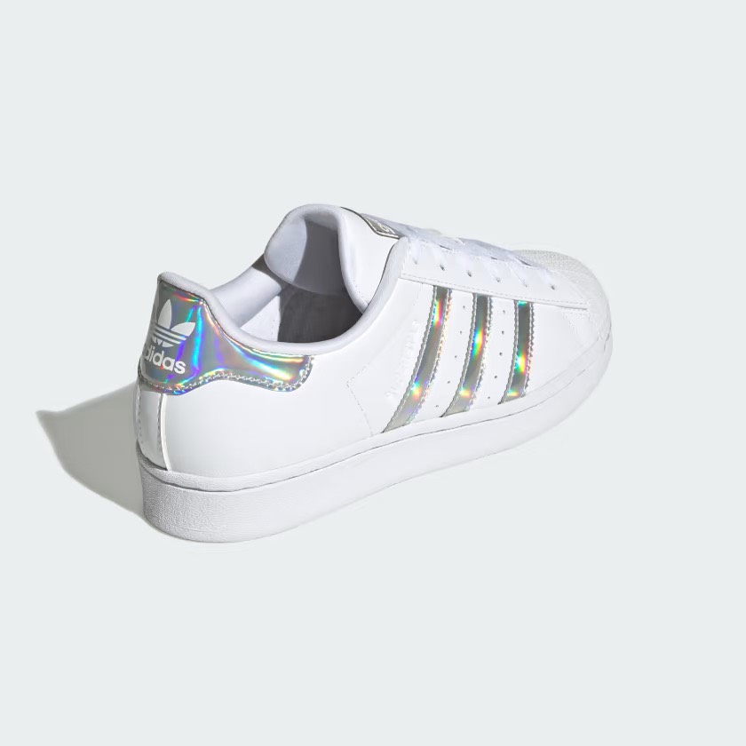 Superstar White Hologram IG0238