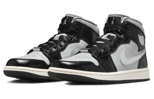 Jordan 1 Mid SE Black Chrome FB9892 002