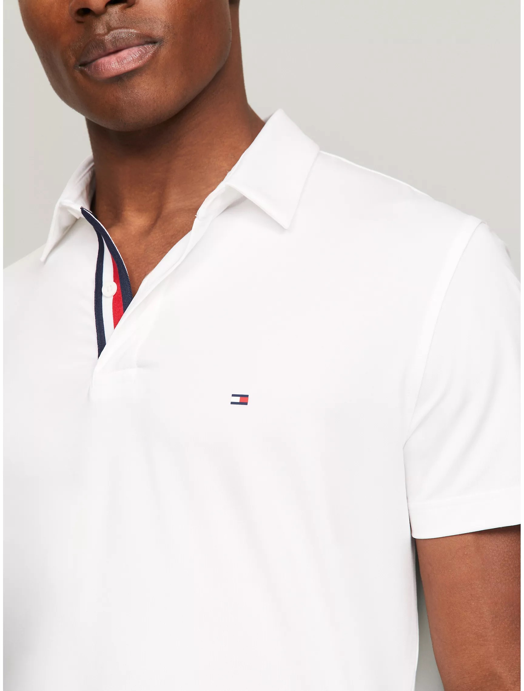 Áo Polo Tommy Hilfiger Regular Fit TECH White 78JA941 110