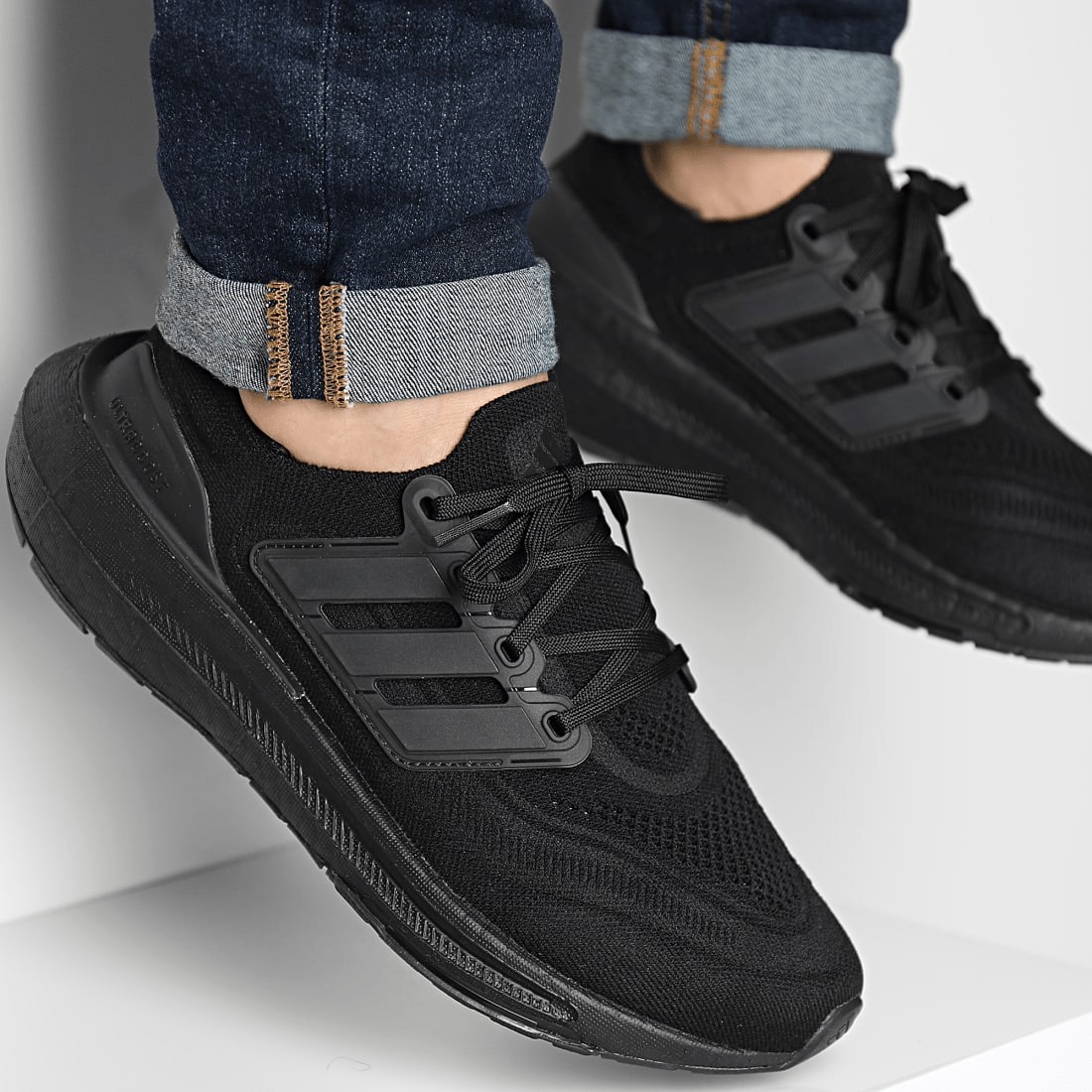 Ultraboost Light All Black GZ5159