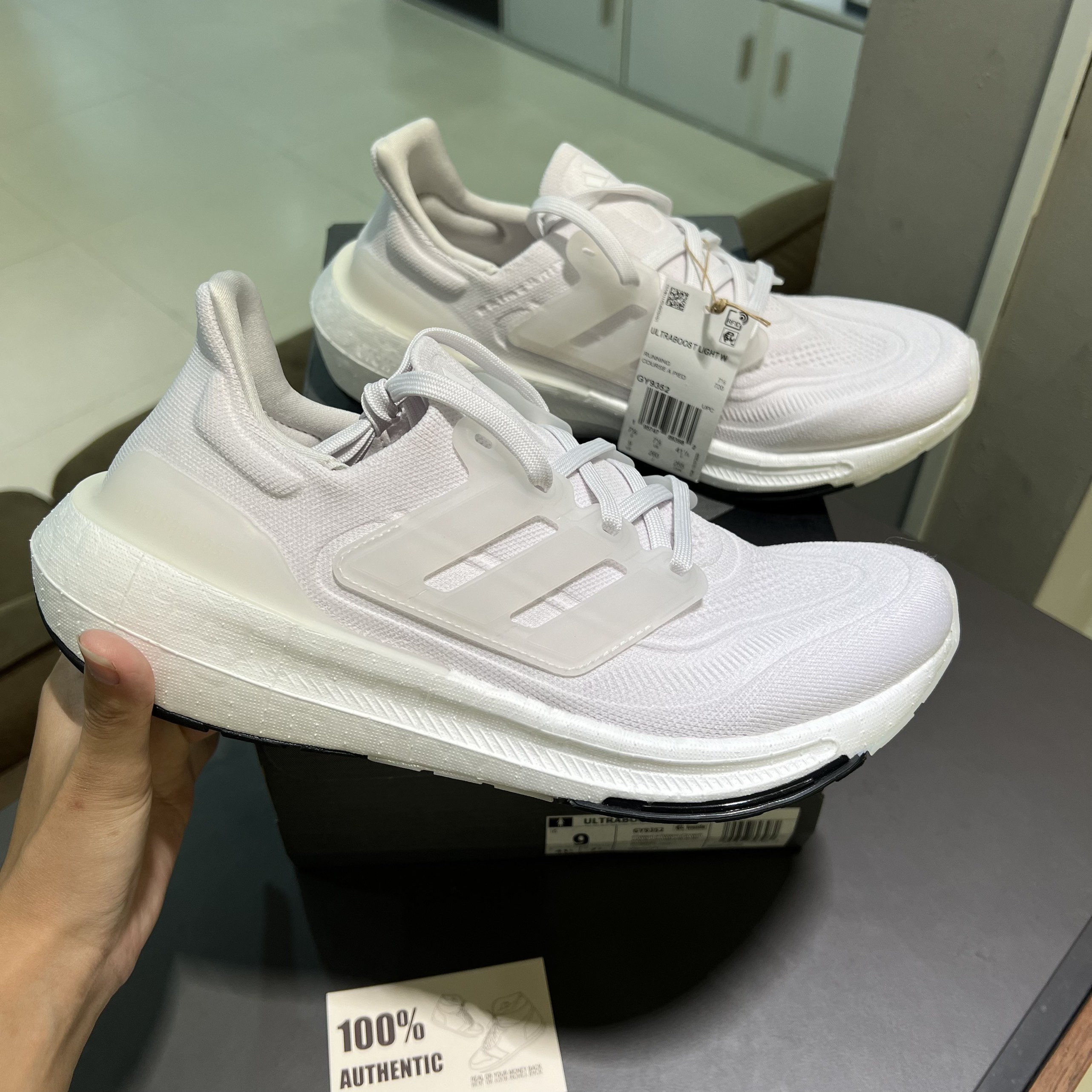 Ultraboost Light Cloud White GY9350