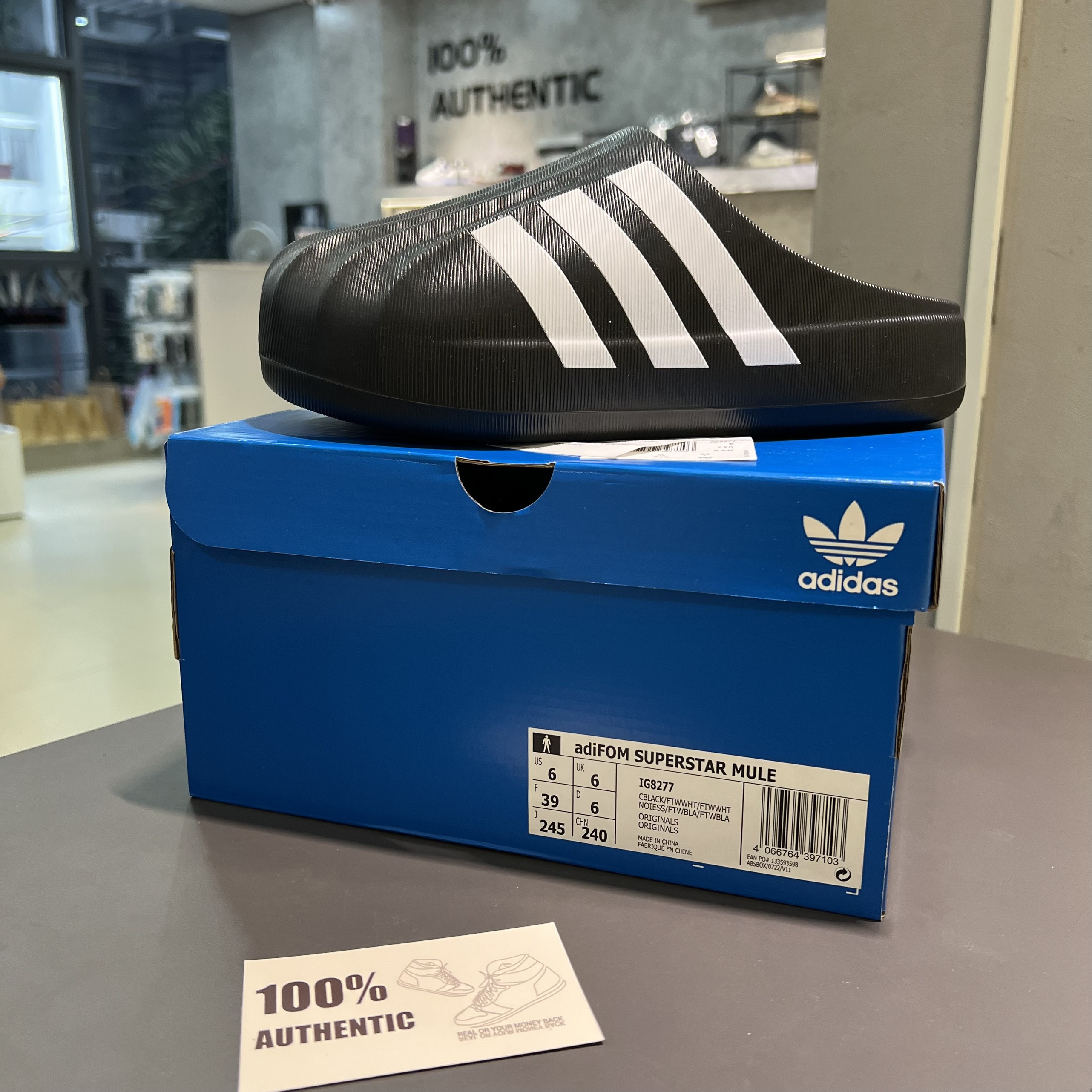 adiFOM Superstar Mule Black IG8277