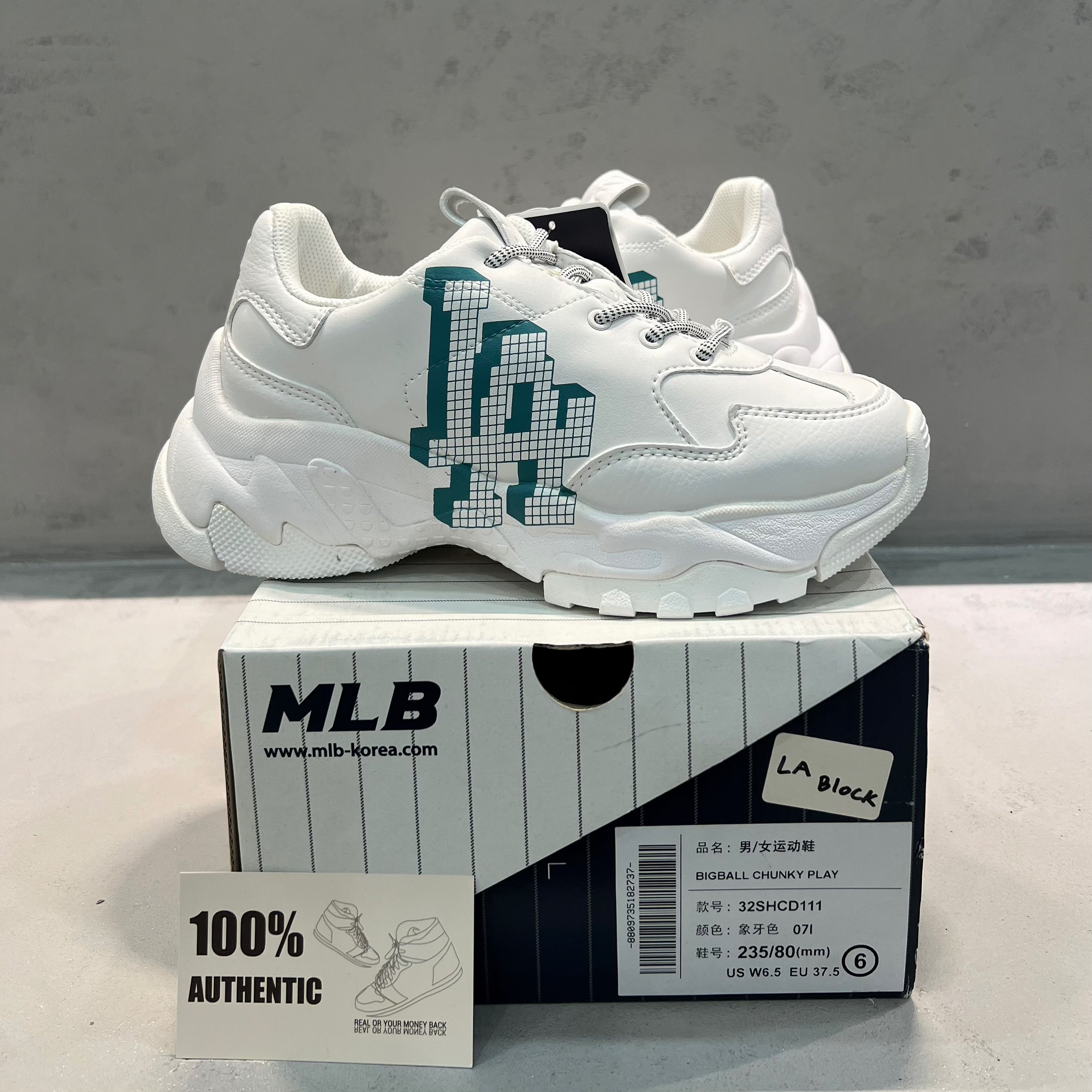 MLB LA Block