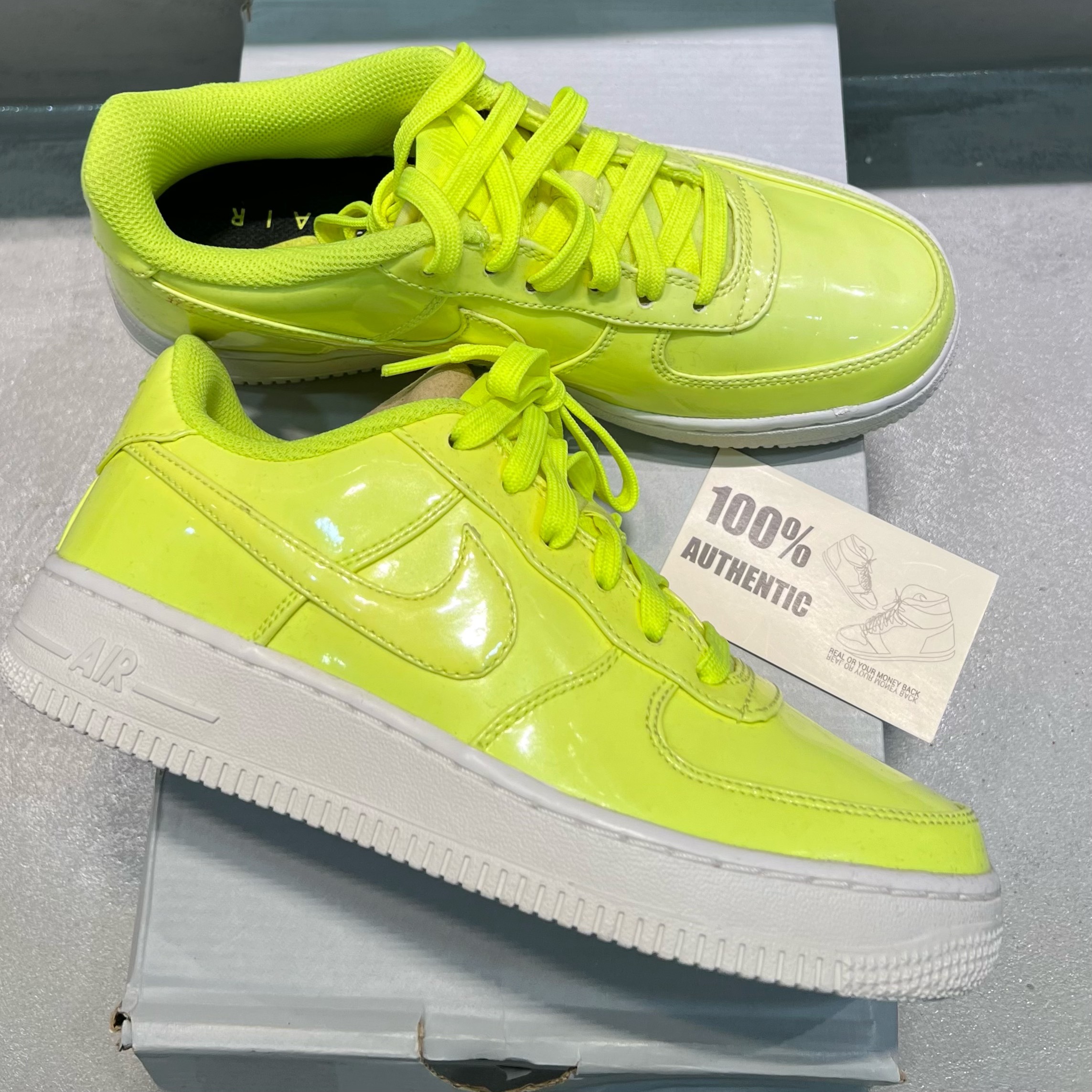 Air Force 1 Volt AO2286 700