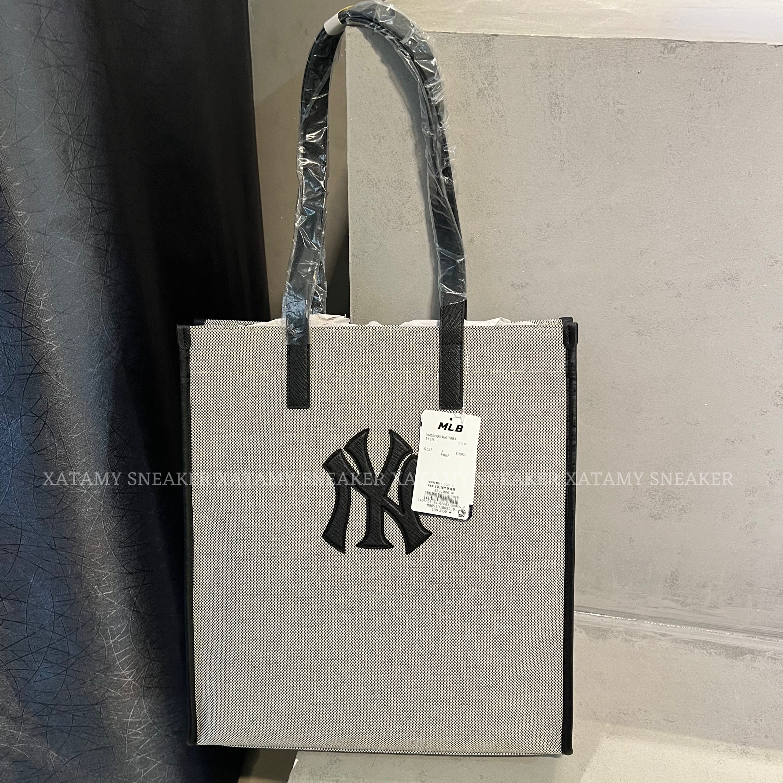 Túi Tote MLB Basic Canvas Vertical NY 3AORM033N-50BKS