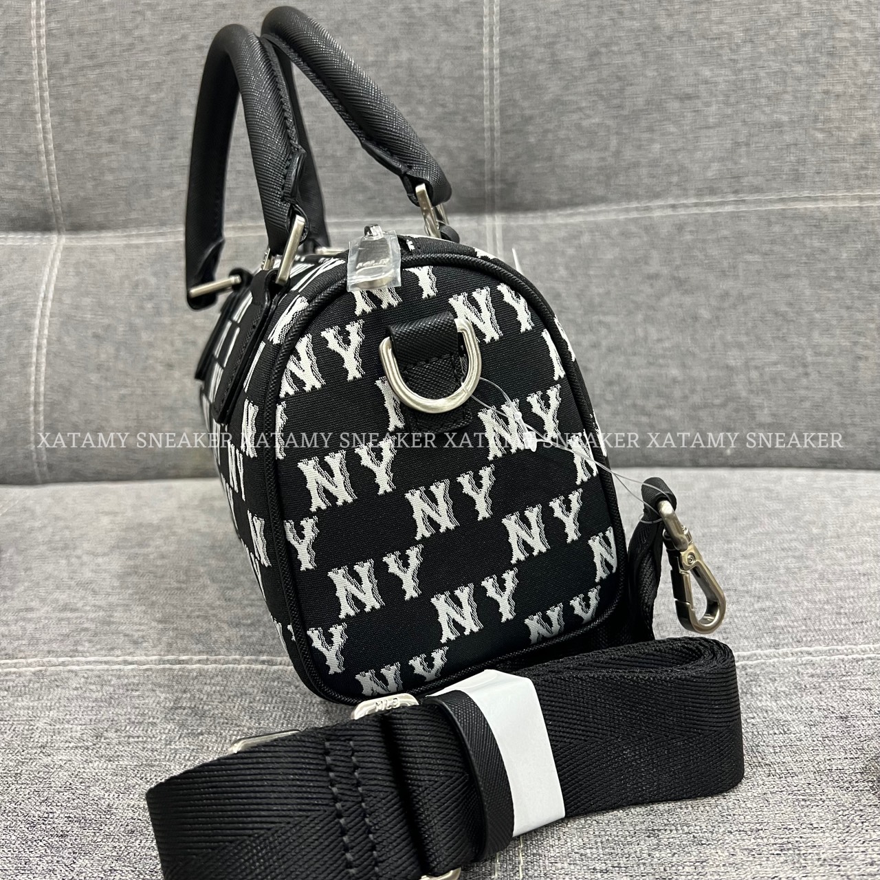 Túi MLB Classic Monogram JQD Boston Bag S NY Black 3ABWS013N 50BKS