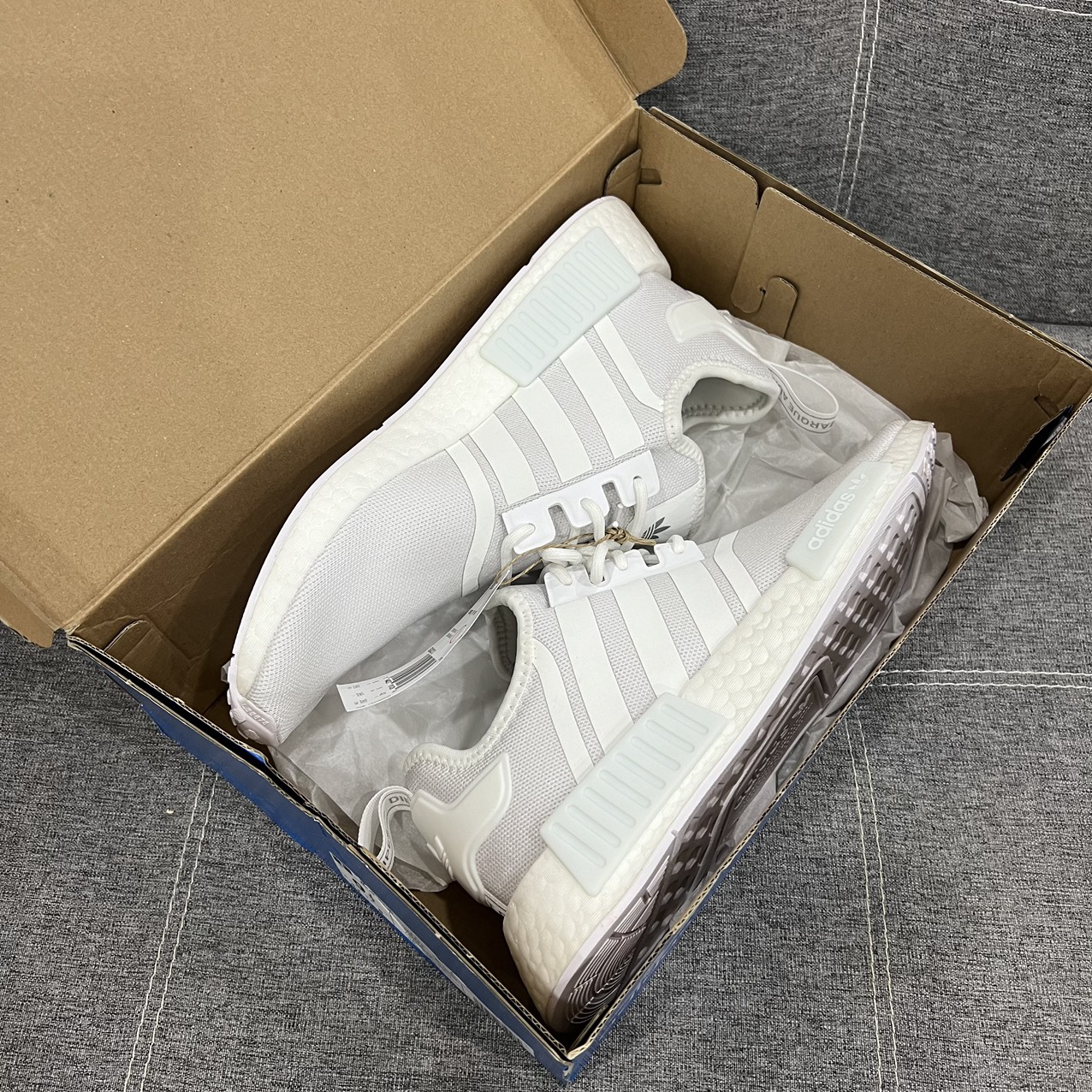 NMD R1 Primeblue Cloud White GX8313