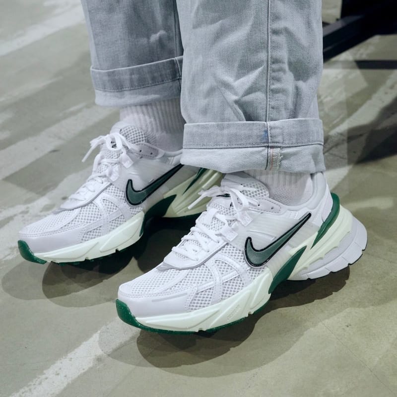 Nike V2K Run Fir White Green FD0736 101