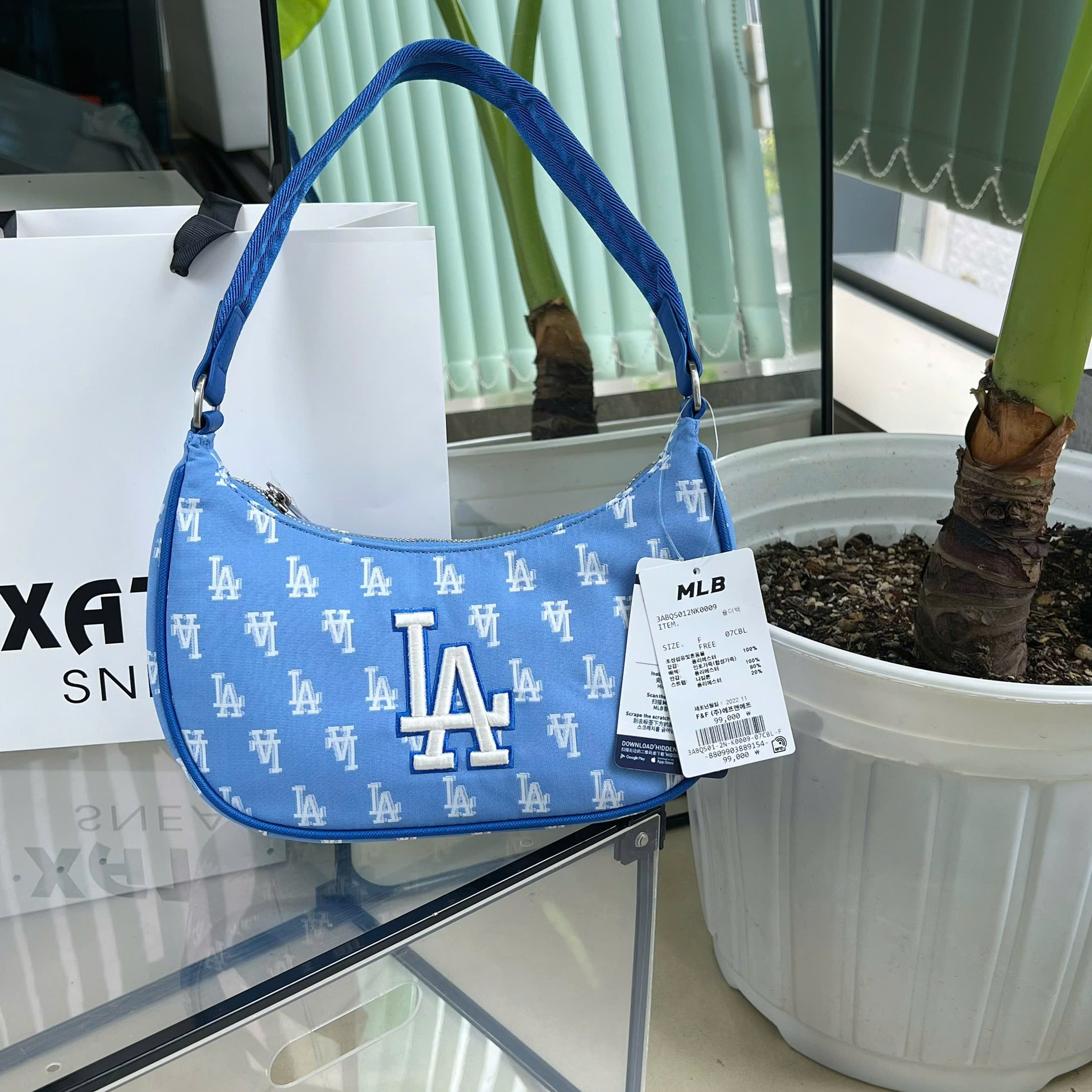 Túi MLB Hobo Monogram Jacquard LA Dodgers 3ABQS012N-07CBL