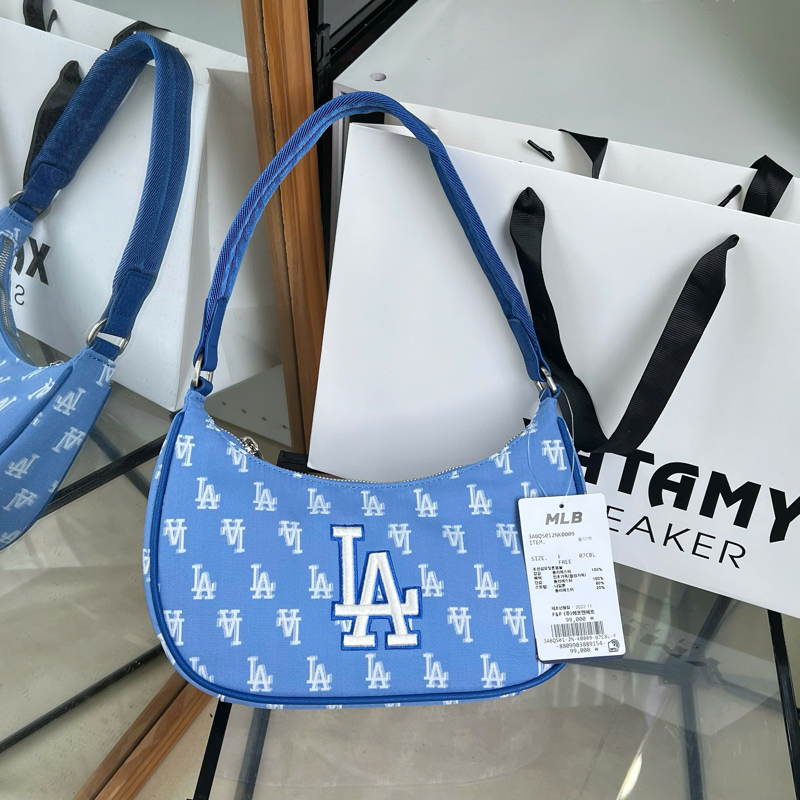 Túi MLB Hobo Monogram Jacquard LA Dodgers 3ABQS012N-07CBL
