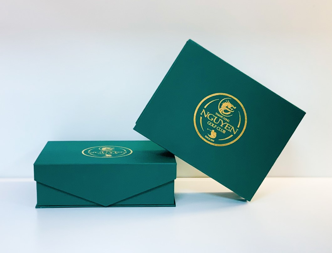 Hộp quà lịch sự, gọn gàng do Garden Golf lên ý tưởng và thiết kế cho khách hàng