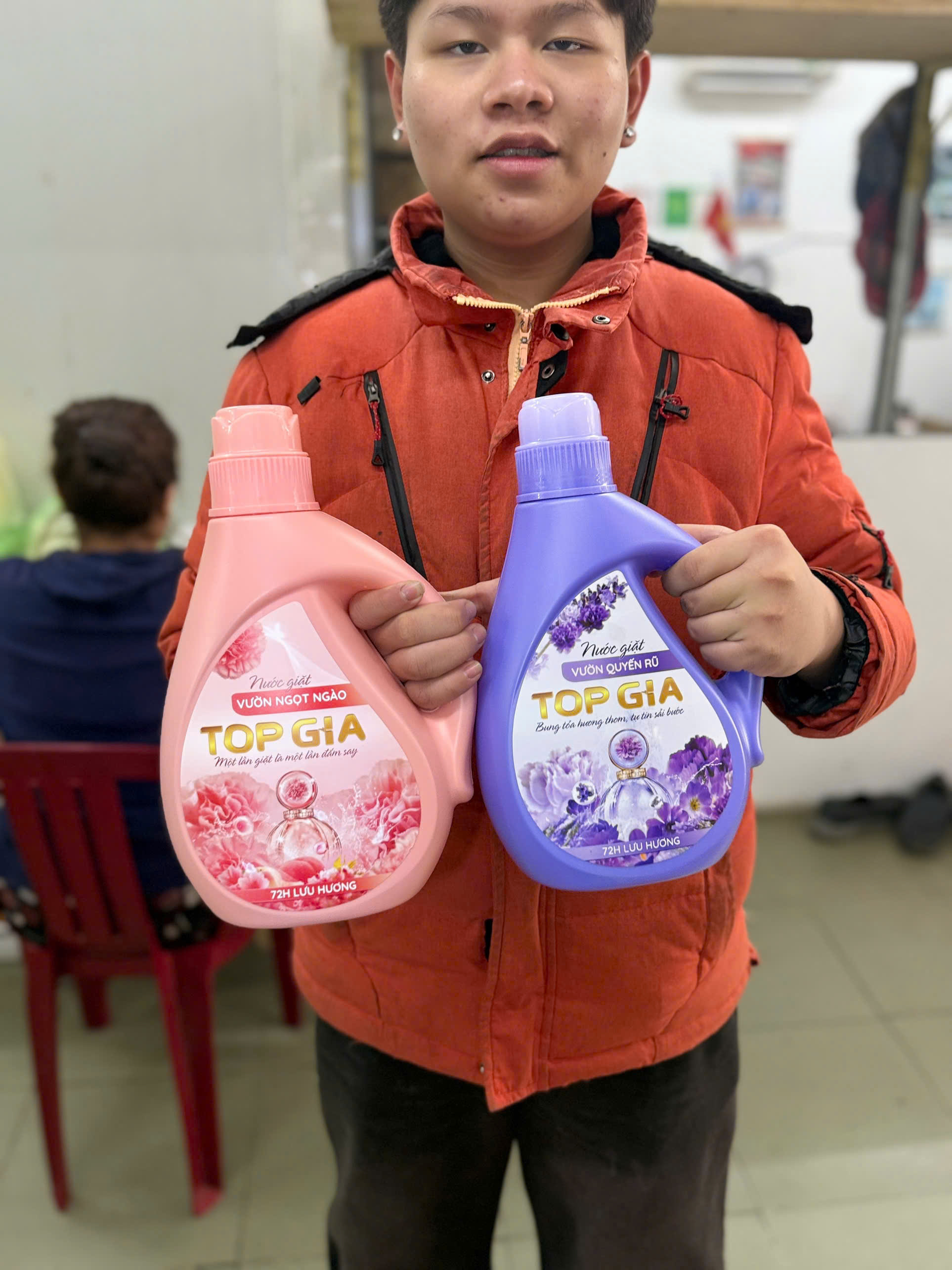 COMBO 1 can TÍM 1 can HỒNG Nước Giặt TOPGIA