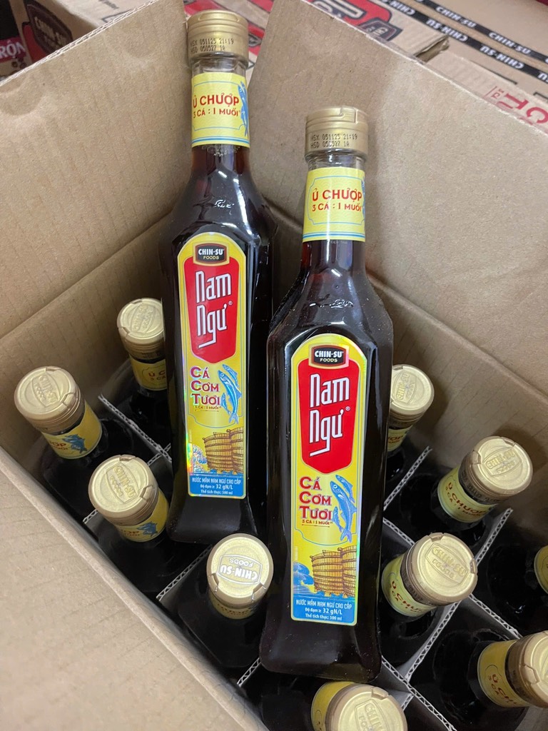 Nước mắm 32 độ đạm chai thủy tinh 500ml Nam Ngư cá cơm tươi
