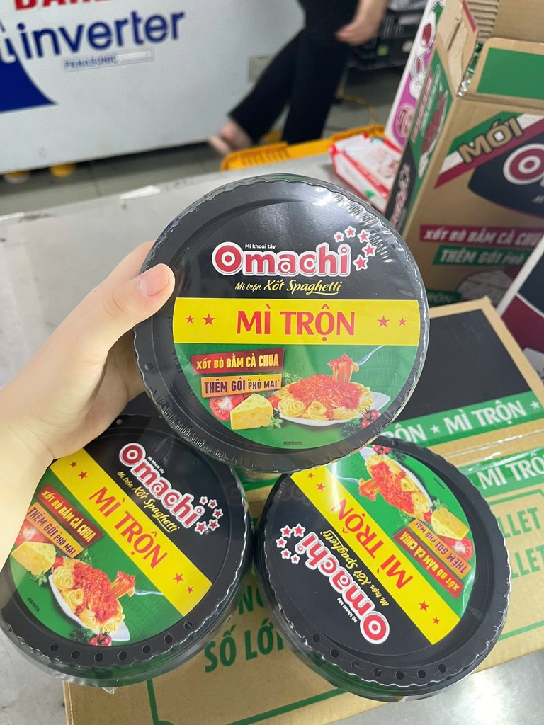 Mì Tô trộn xốt spaghetti Omachi 12 Tô x 105g