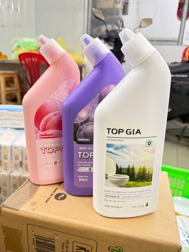 Thùng 4 Chai Nước Tẩy Rửa Bồn Cầu Nhà Vệ Sinh Chai 500ml Top Gia,