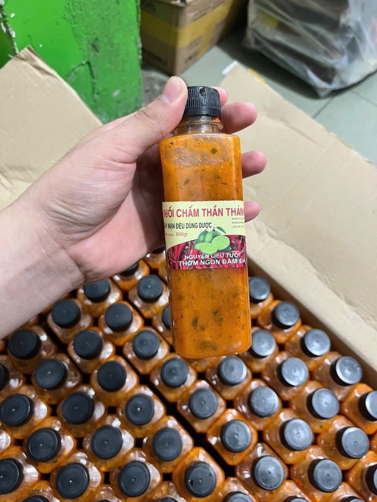 Muối châm thần thánh ớt đỏ chai 300ml