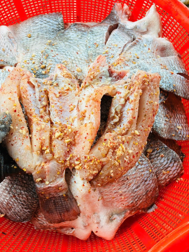 Cá Rô Phi mần sạch ướp xả ớt túi 1kg