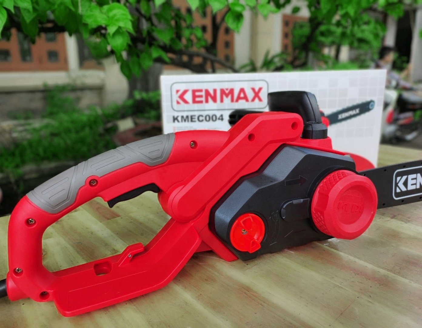 Máy cưa xích điện KMEC004