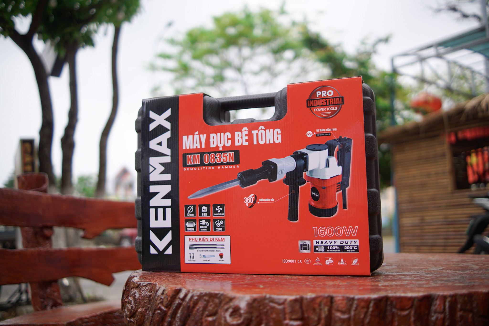 MÁY ĐỤC BÊ TÔNG KENMAX KM 0835N