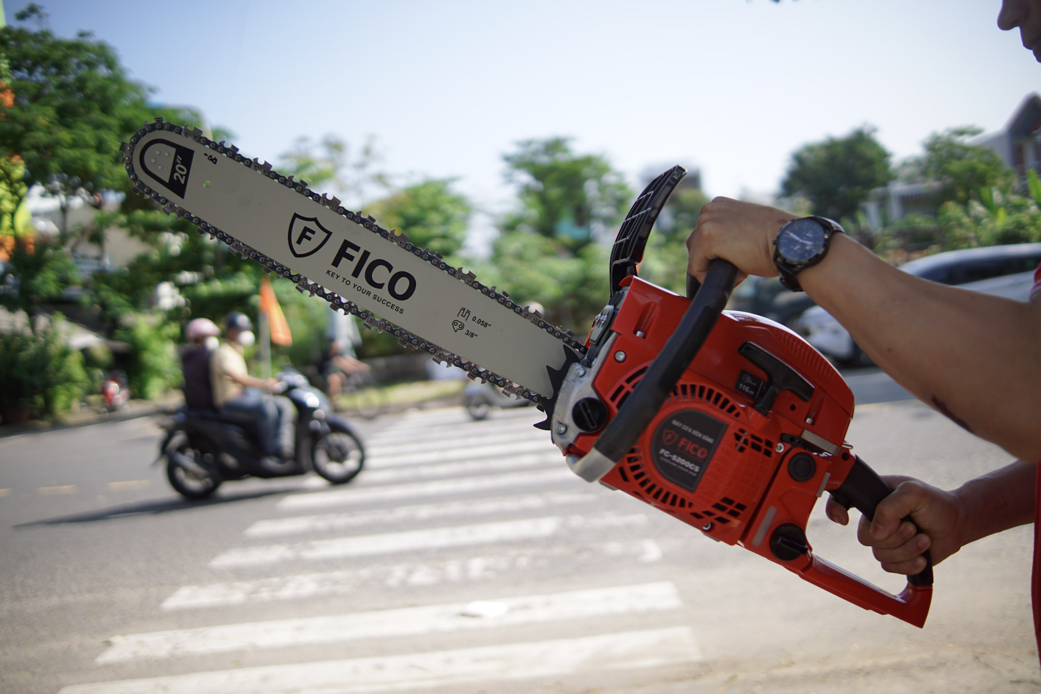 MÁY CƯA XÍCH XĂNG FICO FC-5200CS