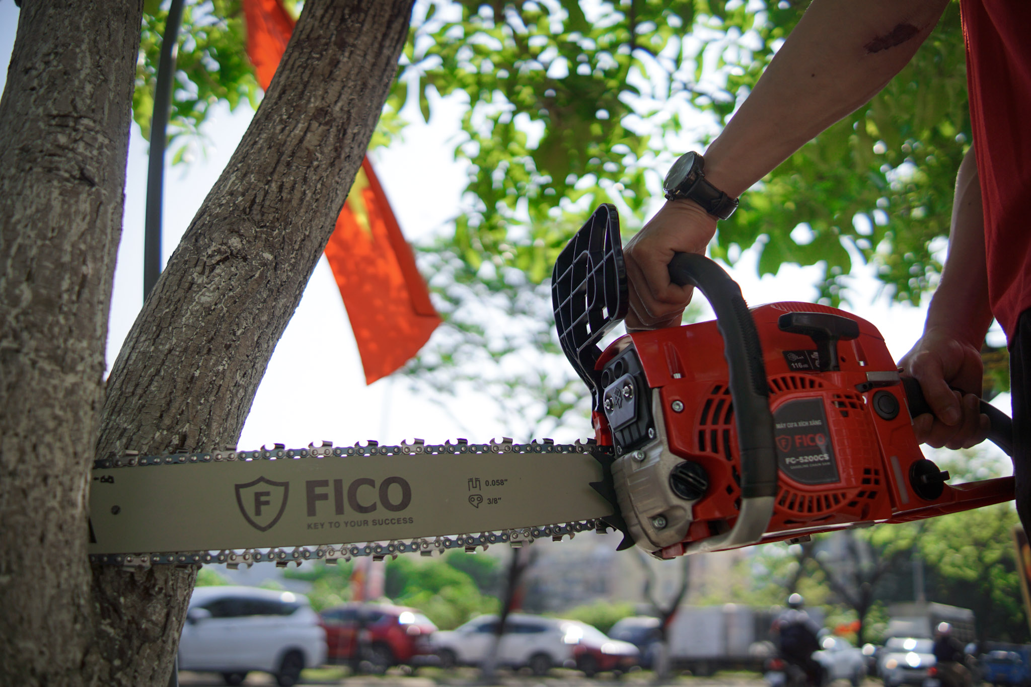 MÁY CƯA XÍCH XĂNG FICO FC-5200CS