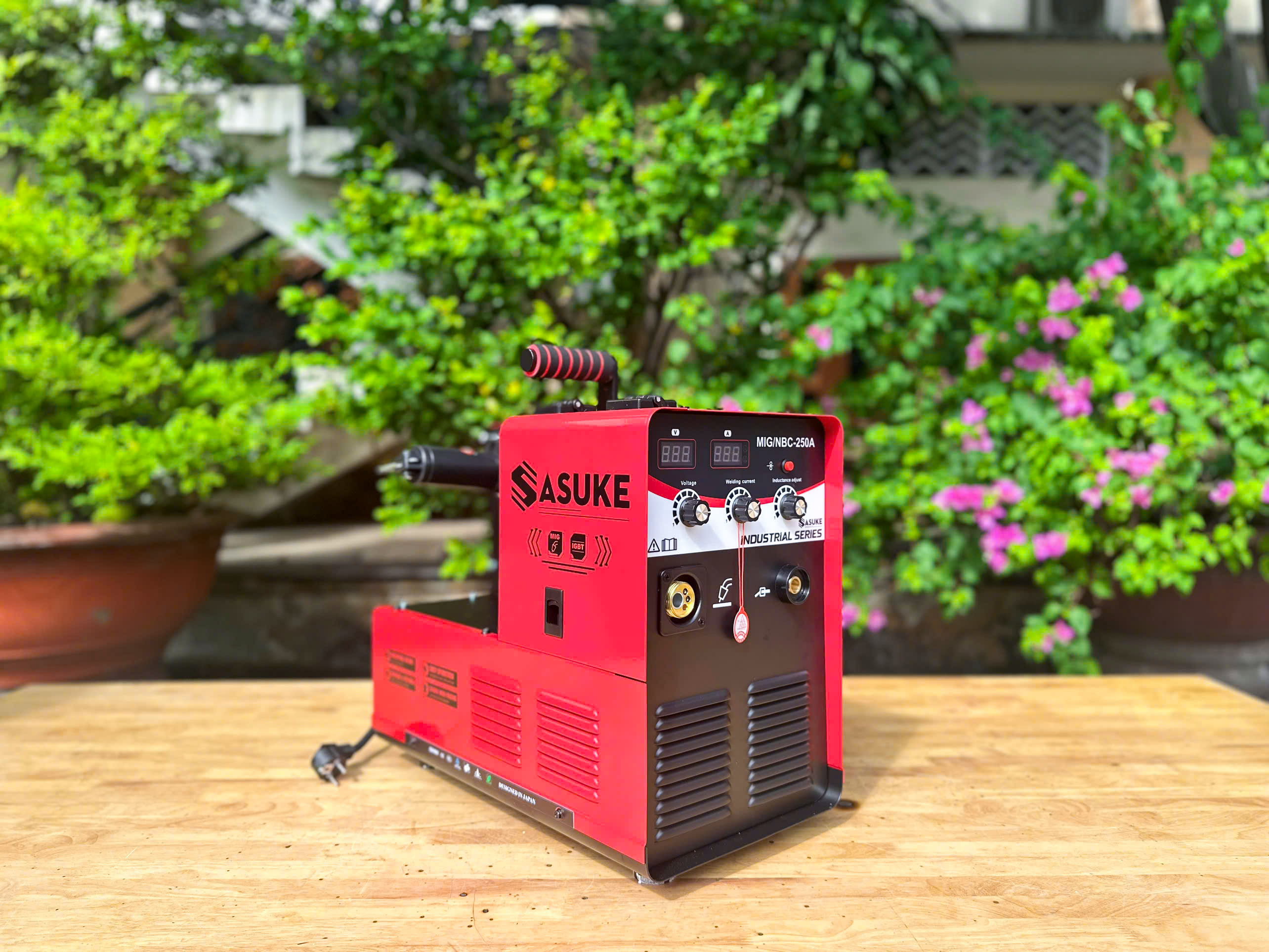MÁY HÀN SASUKE MIG/NBC-250A (INDUSTRIAL SERIES)