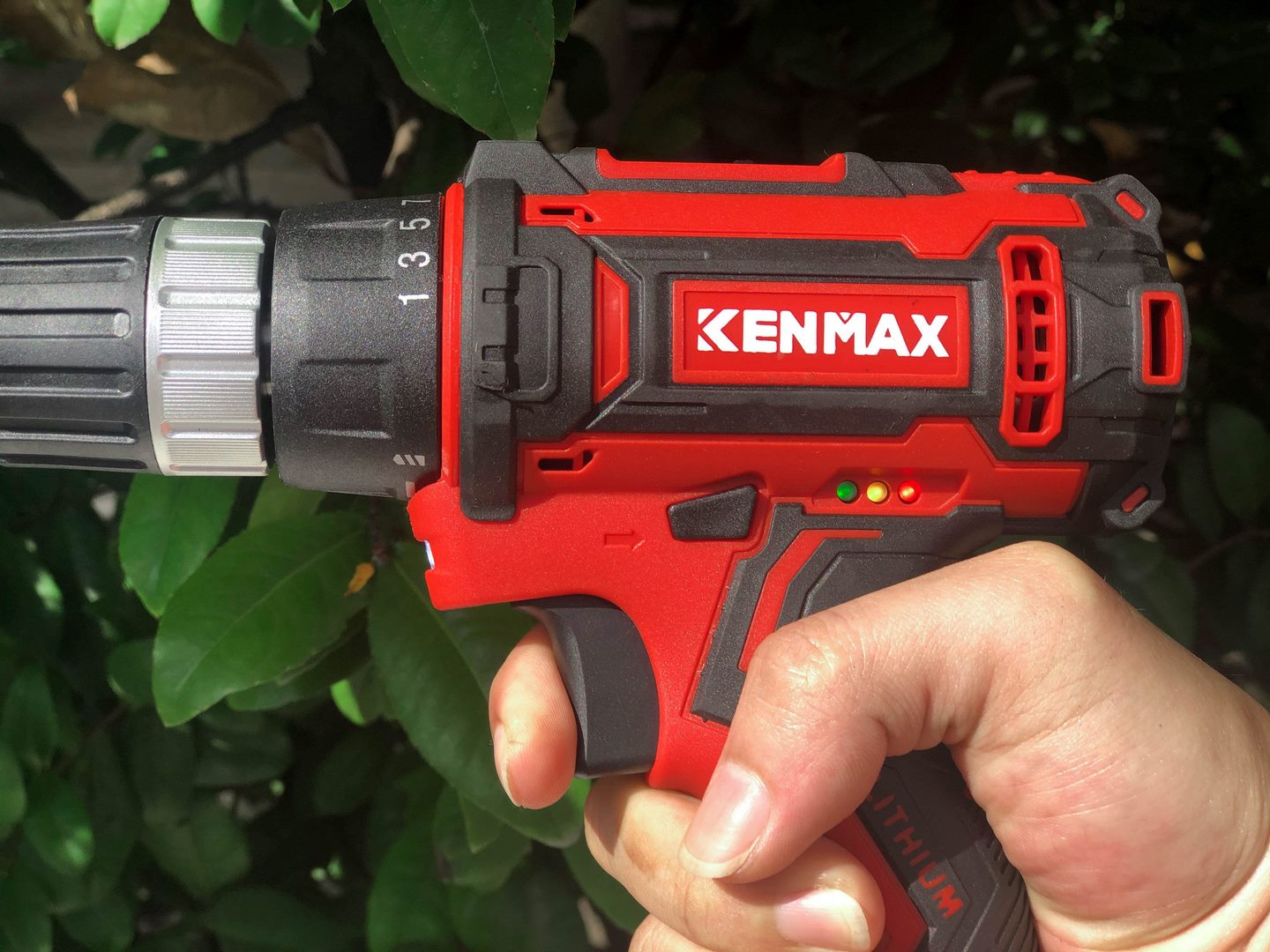 Máy khoan pin KENMAX | KM20V