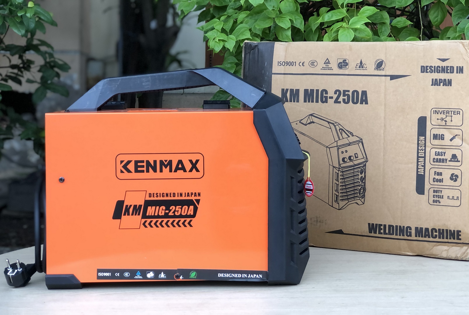 Máy hàn MIG CÔNG NGHIỆP KENMAX | MIG-250A