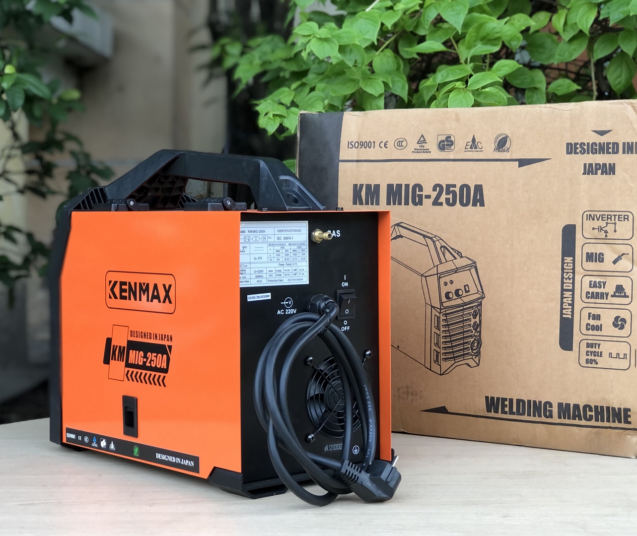 Máy hàn MIG CÔNG NGHIỆP KENMAX | MIG-250A