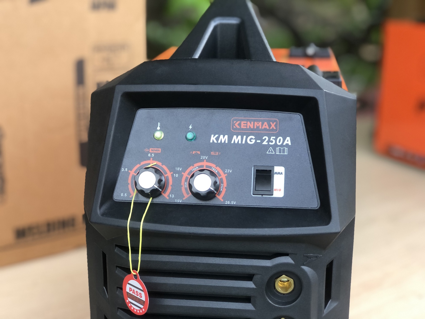 Máy hàn MIG CÔNG NGHIỆP KENMAX | MIG-250A