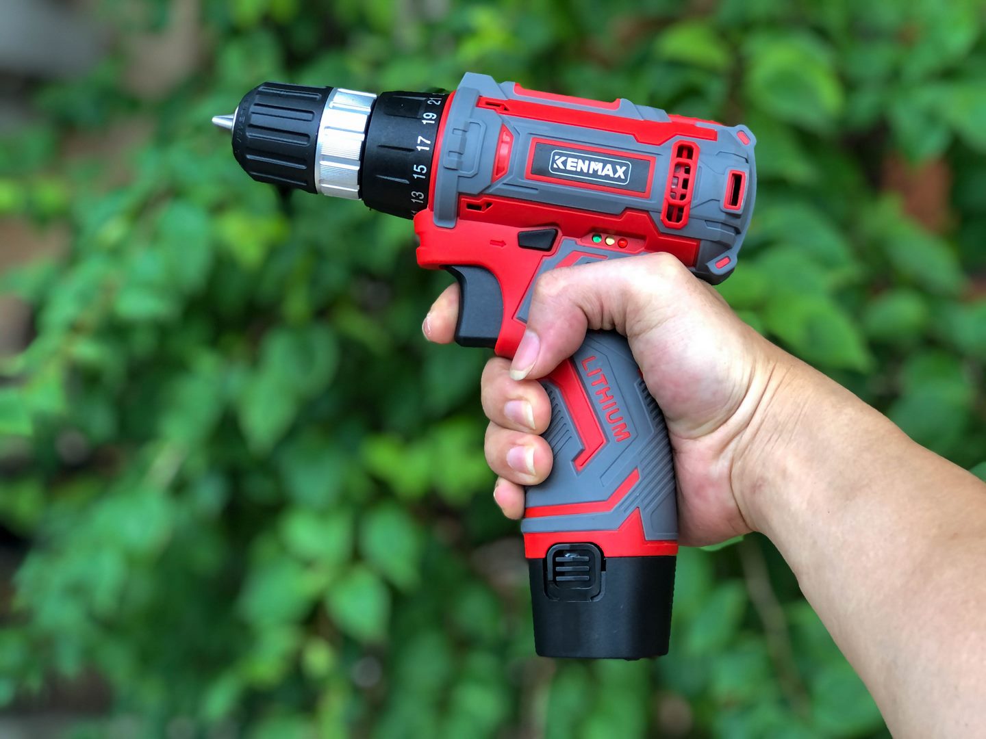 Máy khoan pin 12V KENMAX | KM12V