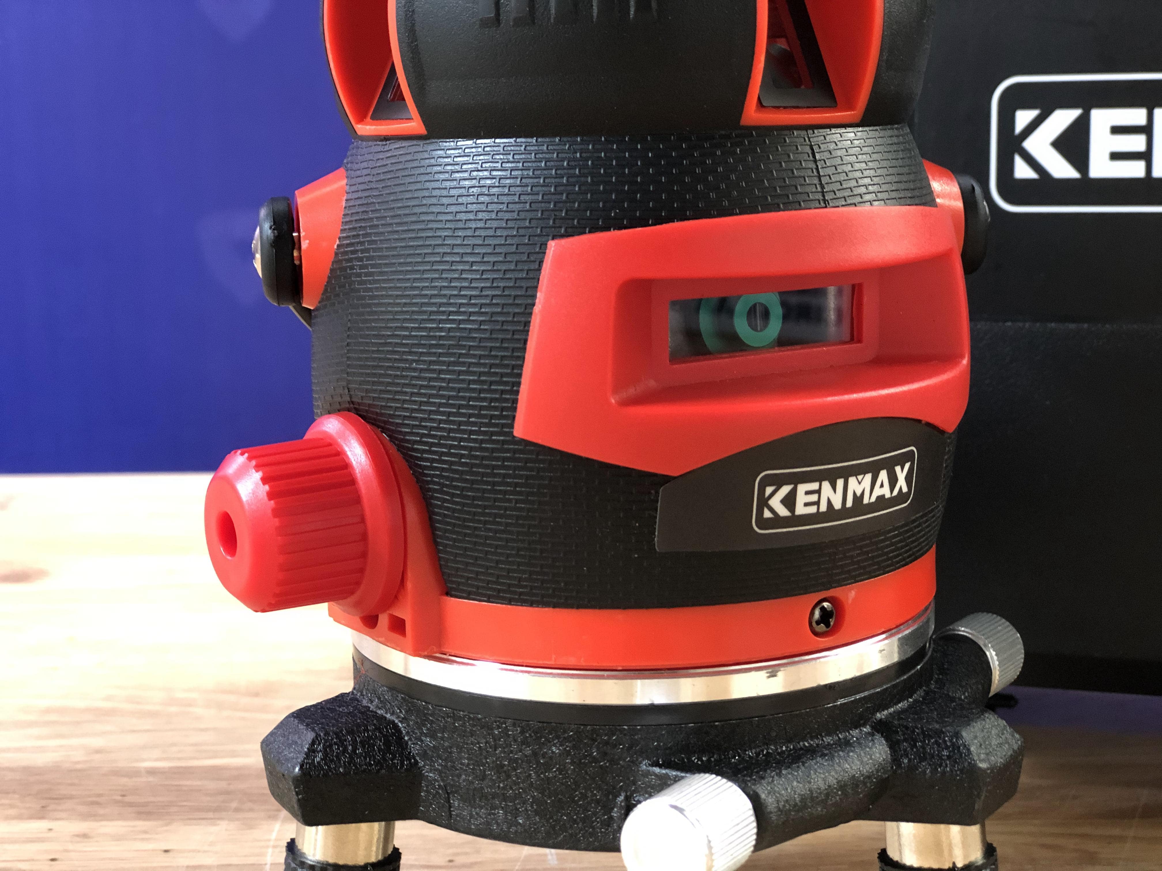 Máy laser 5 tia xanh KMLL005