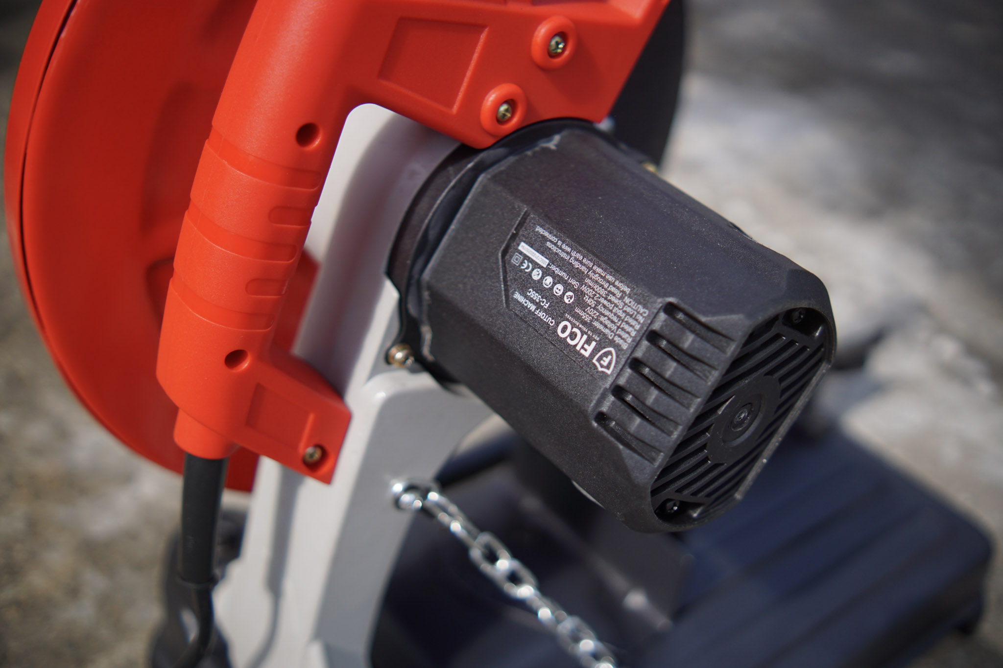 Máy cắt sắt FC-355C 2200W